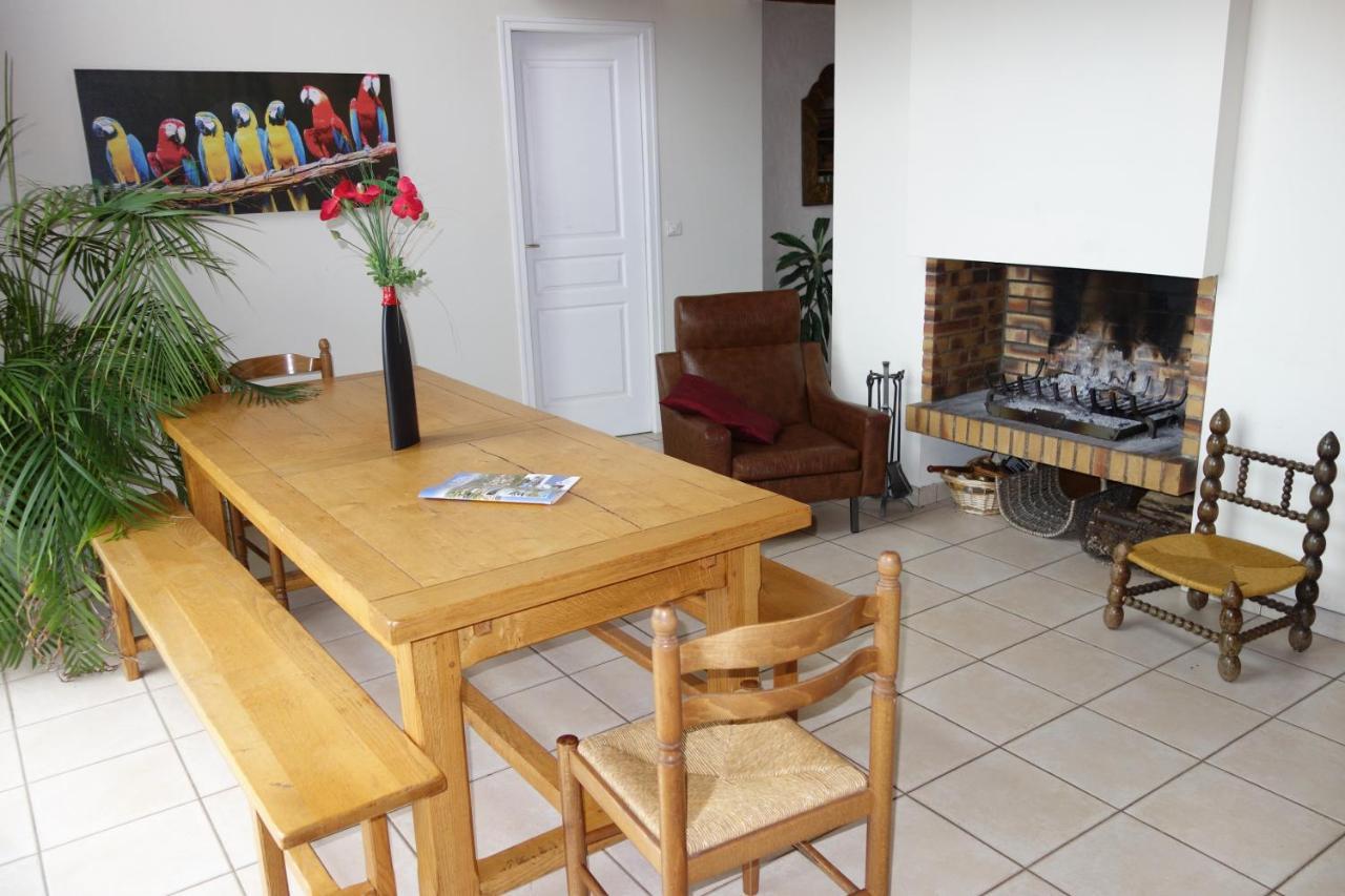 Maison Sur La Colline Cheminee Wifi Proche Thermes Aubin  Luaran gambar